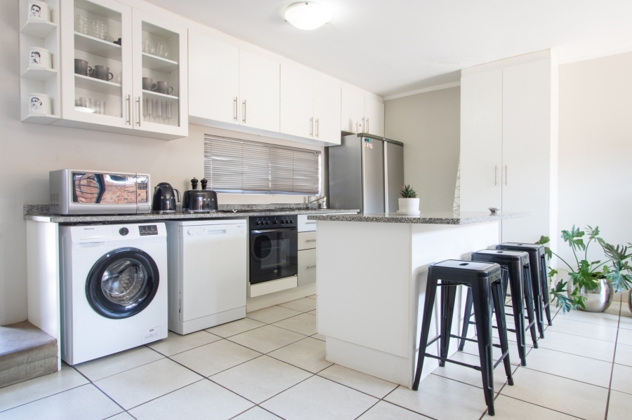 3 Bedroom Property for Sale in Mooivallei Park North West